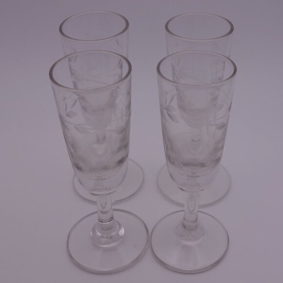 Set of Four(4) Grapevine Pattern Small Delicate Glasses - Picture 1 of 16